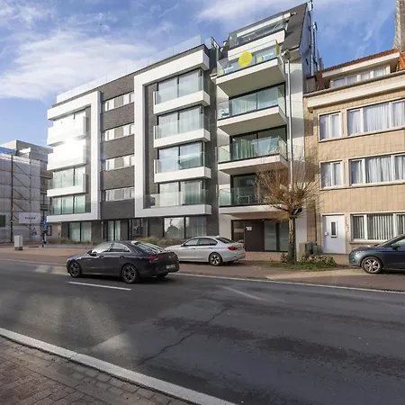 Sunny With Open Terrace Middelkerke
